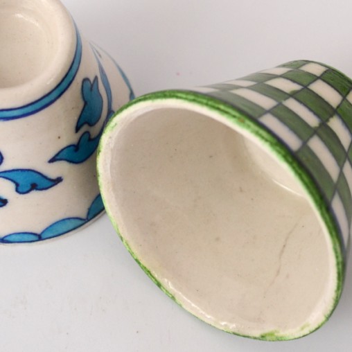 2 ceramic candlesticks, without rim