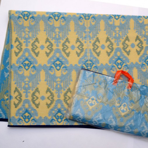 plastic carpet 120x180 cm folded, pattern IKAT