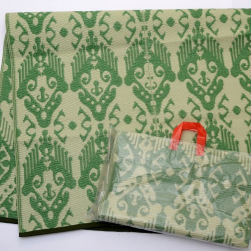 plastic carpet 120x180 cm folded, pattern IKAT